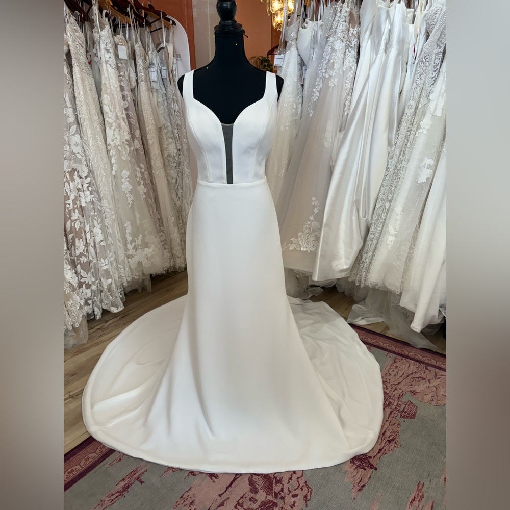 Bridgette- Enchanting by Mon Cheri